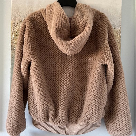 Heartloom Magda Faux Fur Jacket (NWT) - Picture 11 of 16